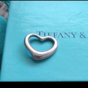 Tiffany Elsa peretti floating heart necklace